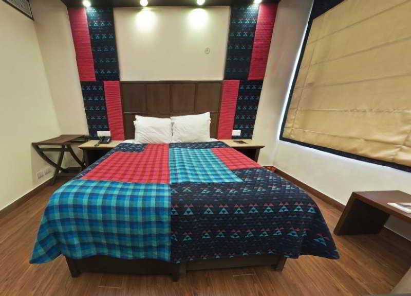 Fabhotel Marble Arch Karol Bagh Delhi  Bagian luar foto