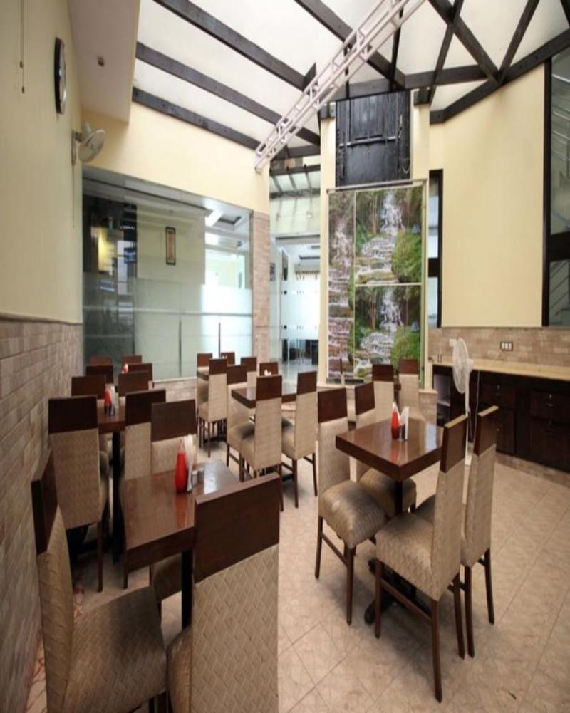 Fabhotel Marble Arch Karol Bagh Delhi  Bagian luar foto