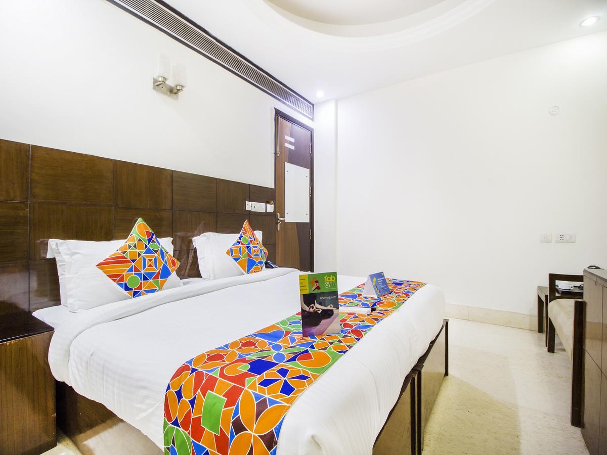 Fabhotel Marble Arch Karol Bagh Delhi  Bagian luar foto
