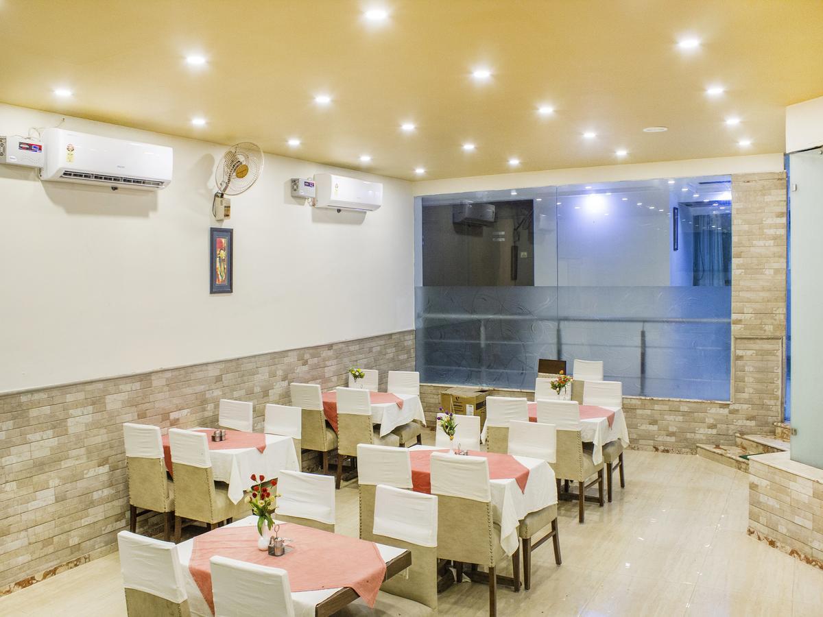 Fabhotel Marble Arch Karol Bagh Delhi  Bagian luar foto