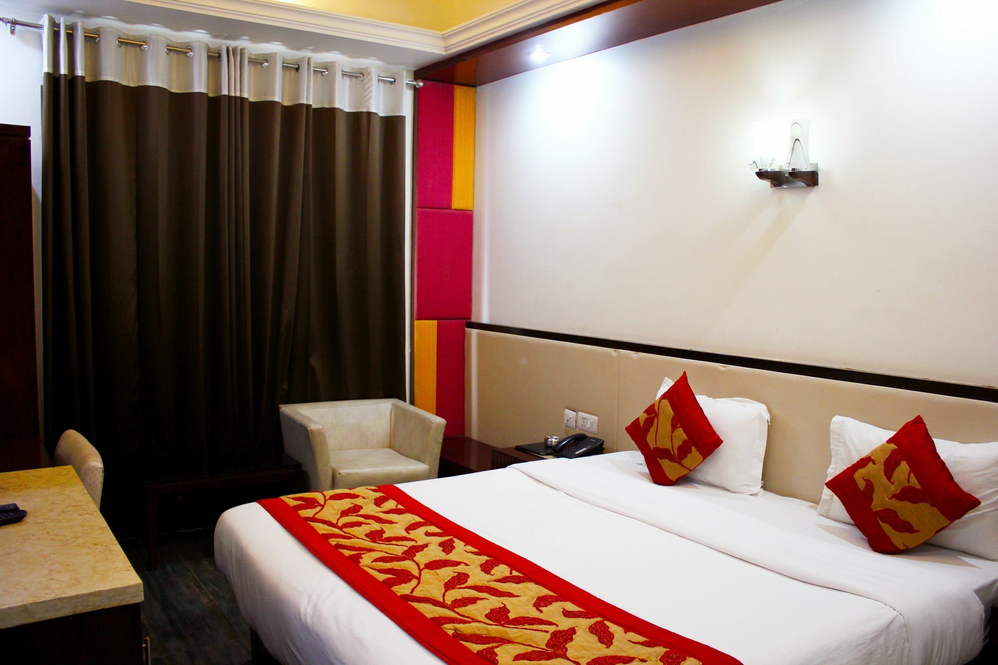 Fabhotel Marble Arch Karol Bagh Delhi  Bagian luar foto