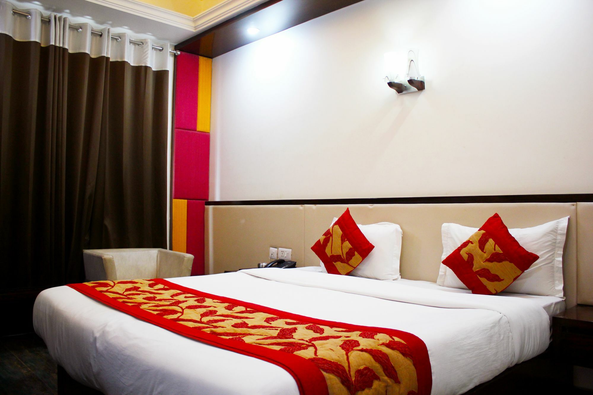 Fabhotel Marble Arch Karol Bagh Delhi  Bagian luar foto